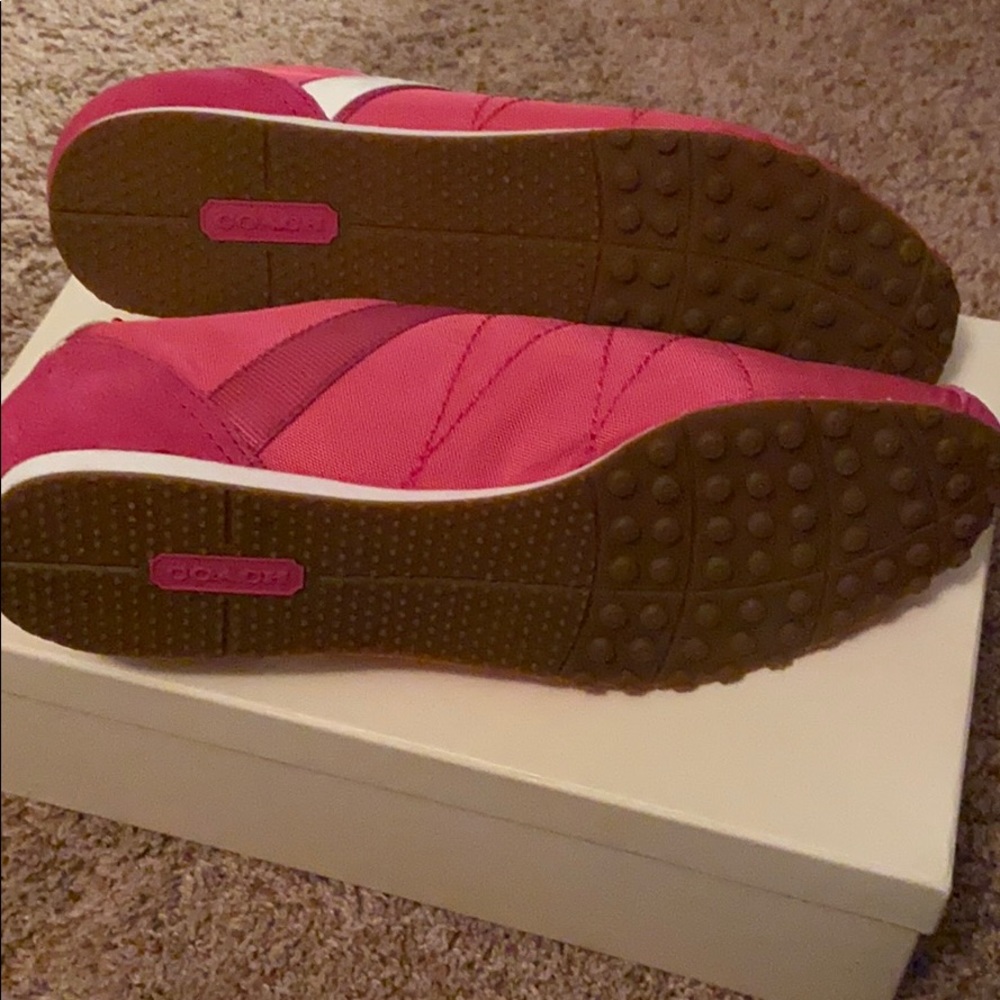 Size 8.5 PINK COACH SNEAKERS - Picture 5 of 7